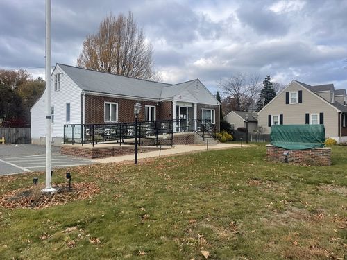 138 Main St, Melrose, MA, 02176-5226 | Card Image