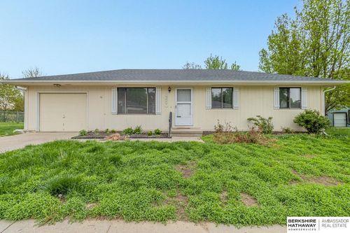 2250 Sunrise Dr, Blair, NE, 68008-1088 | Card Image