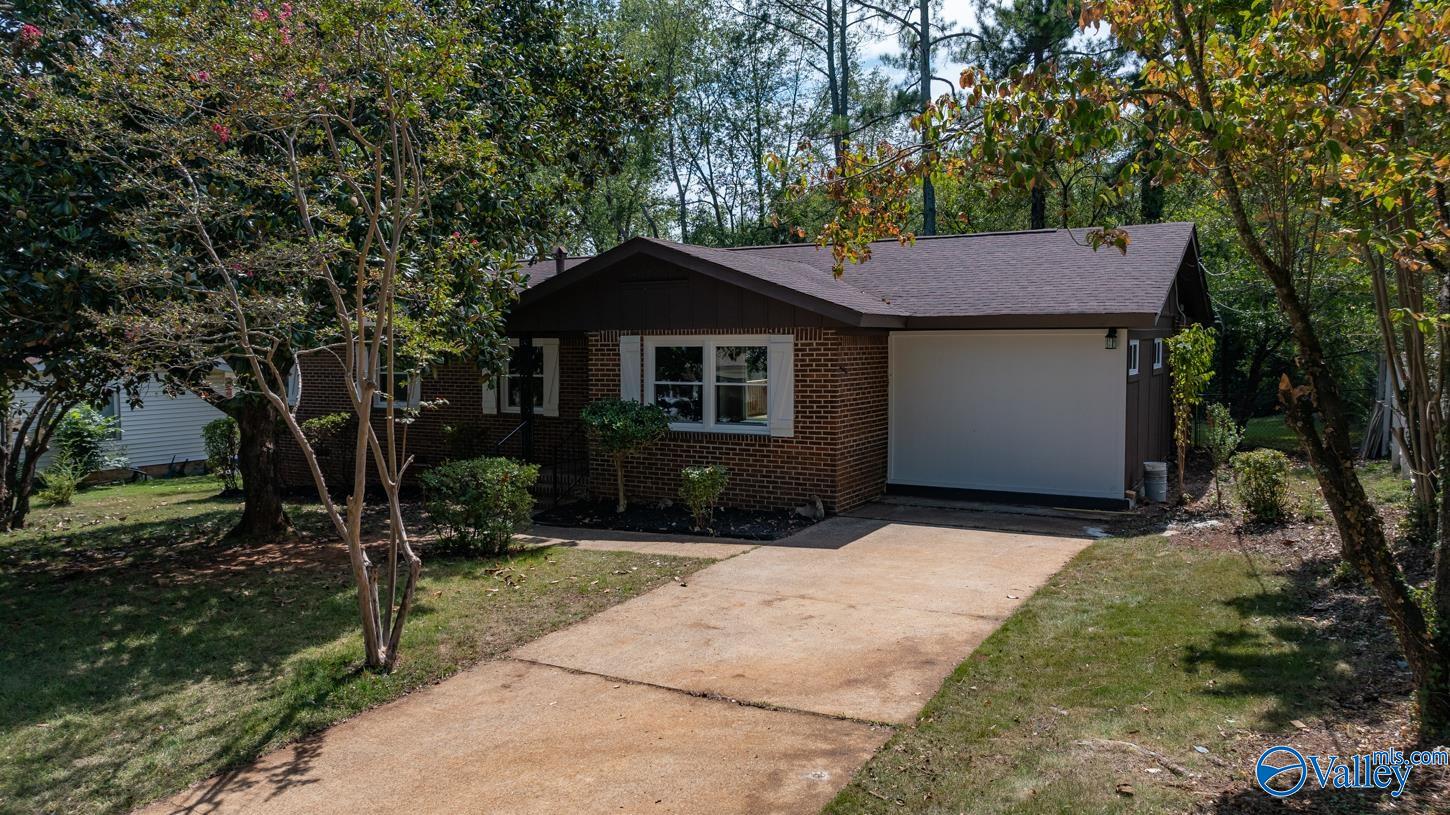 Richland Dr, Huntsville, AL 35810