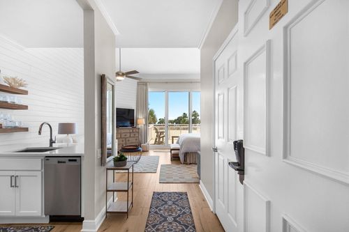 unit-204-15300 Emerald Coast Pkwy, Destin, FL, 32541-8508 | Card Image