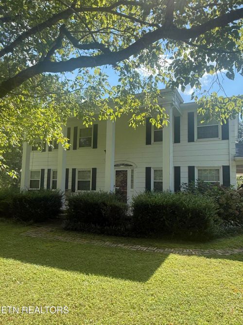 134 Andy Baird Dr, La Follette, TN, 37766-4144 | Card Image