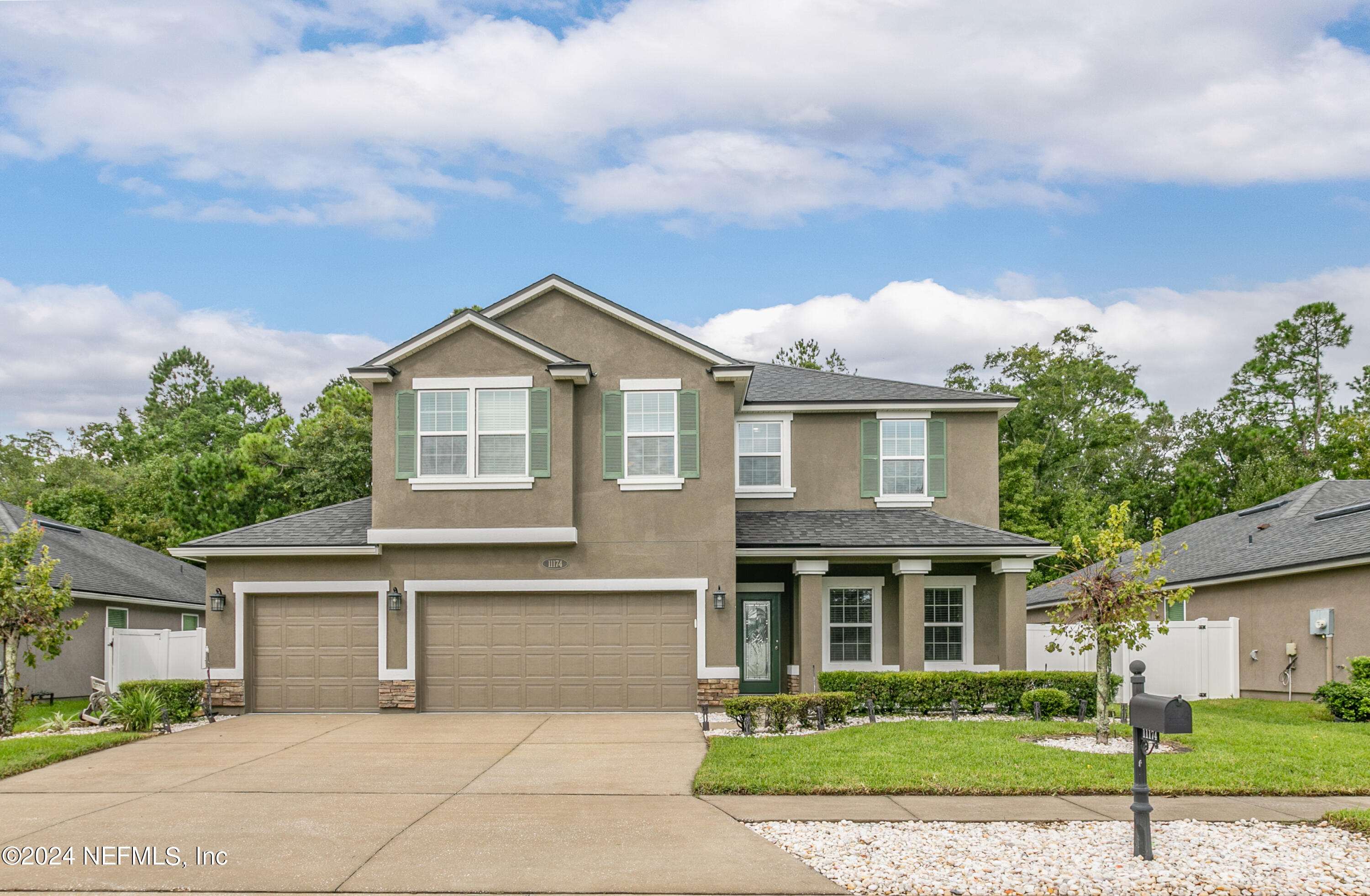 Lake Bluff Rd, Jacksonville, FL 32257