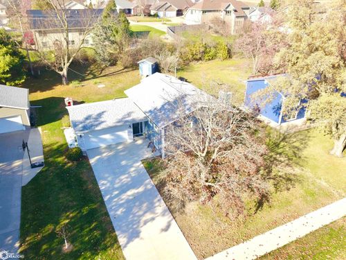 1921 Spencer St, Grinnell, IA, 50112-1035 | Card Image