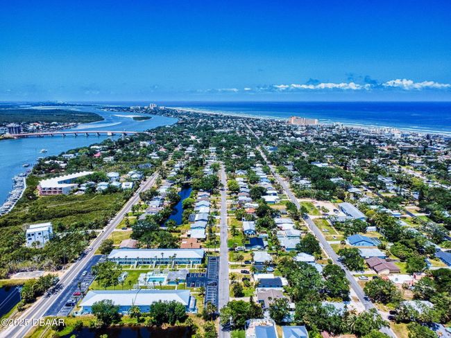 650 S Pine St, House other with 3 bedrooms, 2 bathrooms and null parking in NEW SMYRNA BEACH FL | Image 76