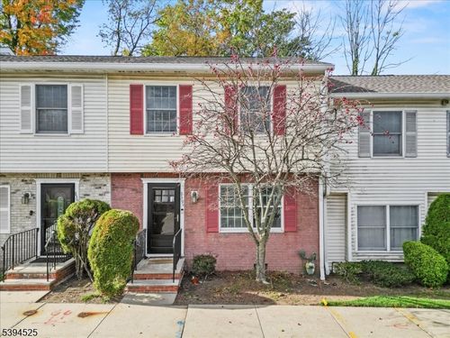 839 Valley St, Vauxhall, NJ, 07088-1258 | Card Image