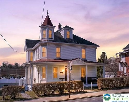 460 S 3rd St, Lehightn Boro, PA, 18235-2133 | Card Image