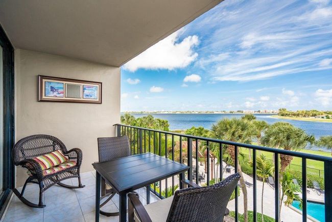 APT-411 - 1830 Embassy Dr, Condo with 1 bedrooms, 1 bathrooms and null parking in West Palm Beach FL | Image 9