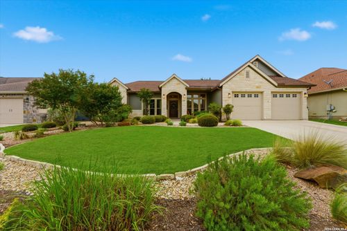 429 English Oaks Cir, Boerne, TX, 78006-1748 | Card Image