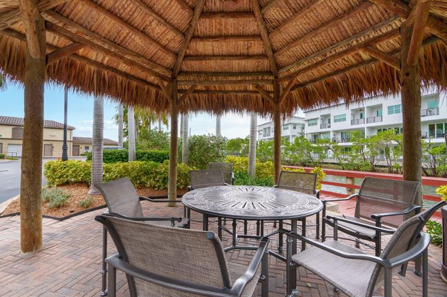 406 - 2633 Ne 14th Ave, Condo with 2 bedrooms, 2 bathrooms and null parking in Wilton Manors FL | Image 49