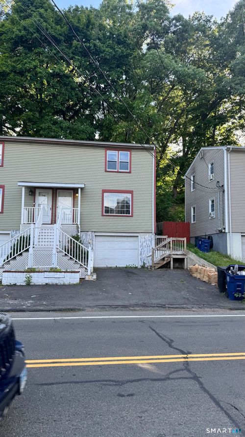 140 Forest Rd, West Haven, CT, 06516-1605 | Card Image