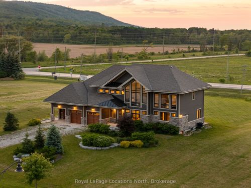 11 Windrose Valley Blvd, Collingwood, ON, L9Y0K2 | Card Image