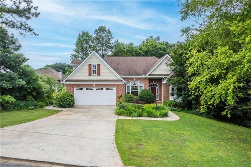 635 Piping Rock Pt, Lawrenceville, GA, 30043-7676 | Card Image