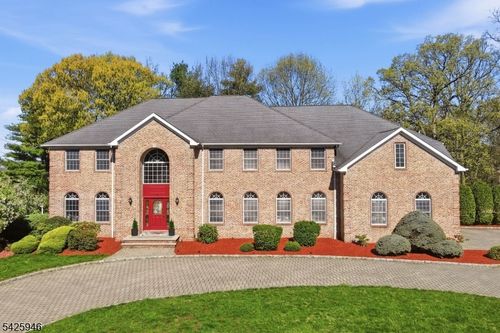 56 Burnet Hill Rd, Livingston, NJ, 07039-3631 | Card Image