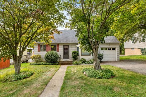 26 Dartmouth Ln, Danbury, CT, 06810-7526 | Card Image