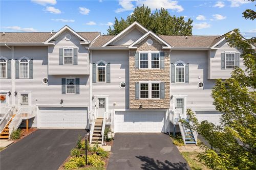 552 Ten Point Ln, Cranberry Twp, PA, 16066-4452 | Card Image