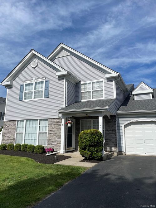5-5 Robert Ln, Middle Island, NY, 11953-2684 | Card Image
