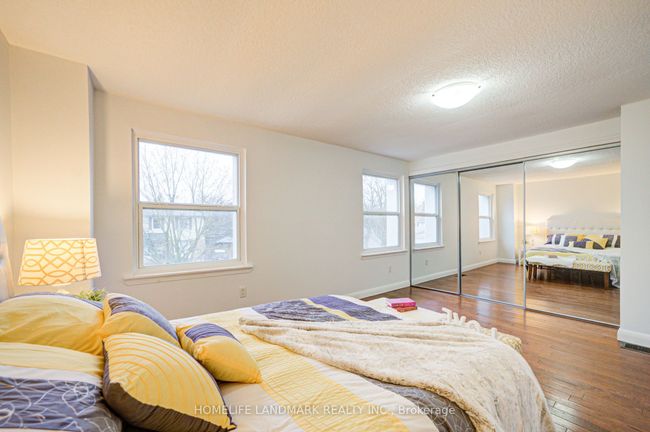 489 Lancelot Cres, House attached with 4 bedrooms, 2 bathrooms and 3 parking in Oshawa ON | Image 17
