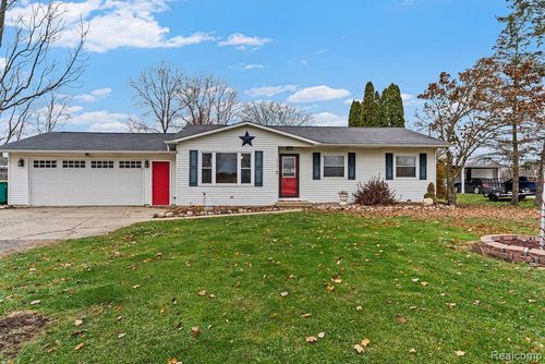 10156 Duffield Rd, Gaines, MI, 48436-9701 | Card Image