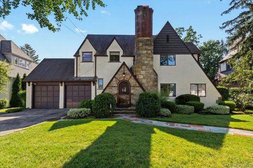 247 Hollywood Ave, Yonkers, NY, 10707-2230 | Card Image