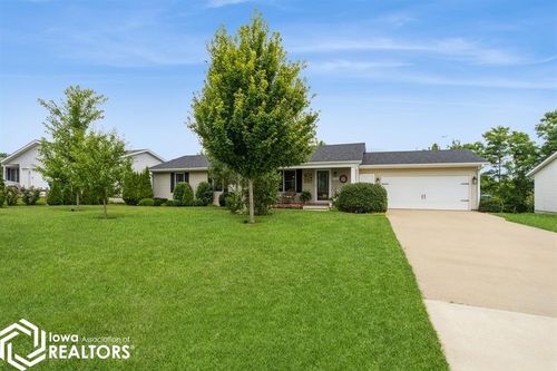 1714 Neil Dr, Pella, IA, 50219-9302 | Card Image