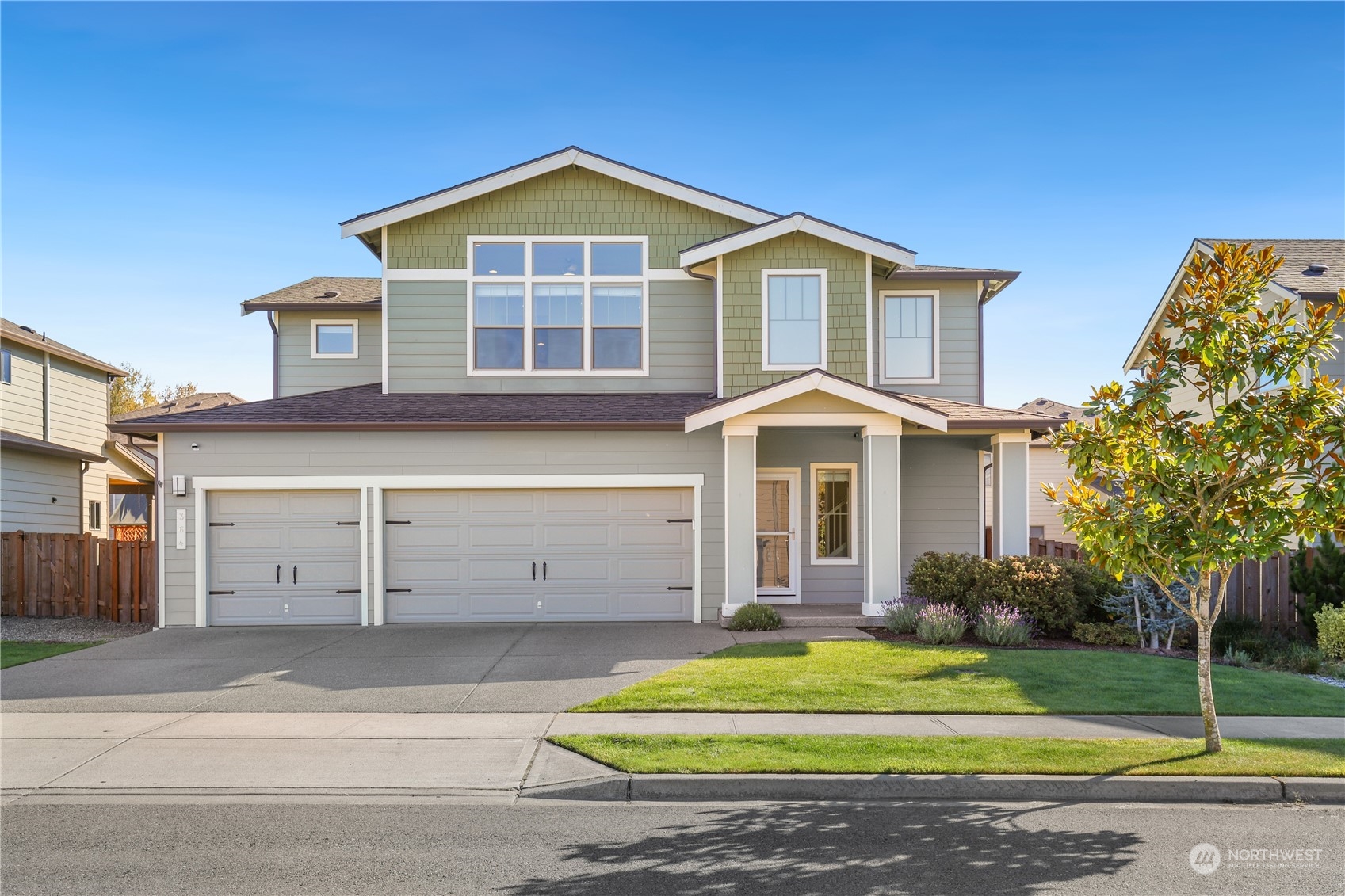 Hovey St, Buckley, WA 98321