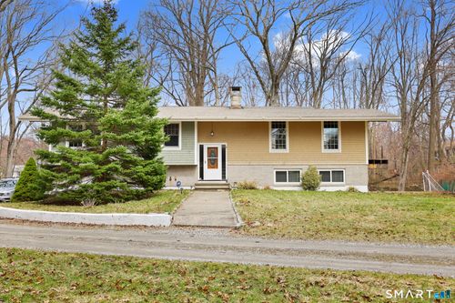 36 North St, Trumbull, CT, 06611-5121 | Card Image