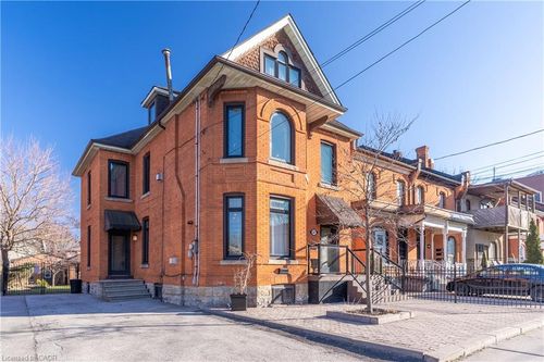main-flr-107 Catharine St S, Hamilton, ON, L8N2J5 | Card Image