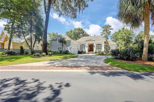 17 Magnolia Blossom Dr, Bluffton, SC, 29910-4924 | Card Image