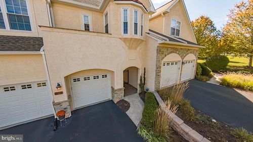 16 Creekview Cir, WEST CHESTER, PA, 19382-8367 | Card Image