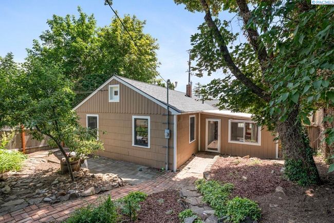 312 Nw Harrison St, Home with 2 bedrooms, 2 bathrooms and null parking in Pullman WA | Image 15