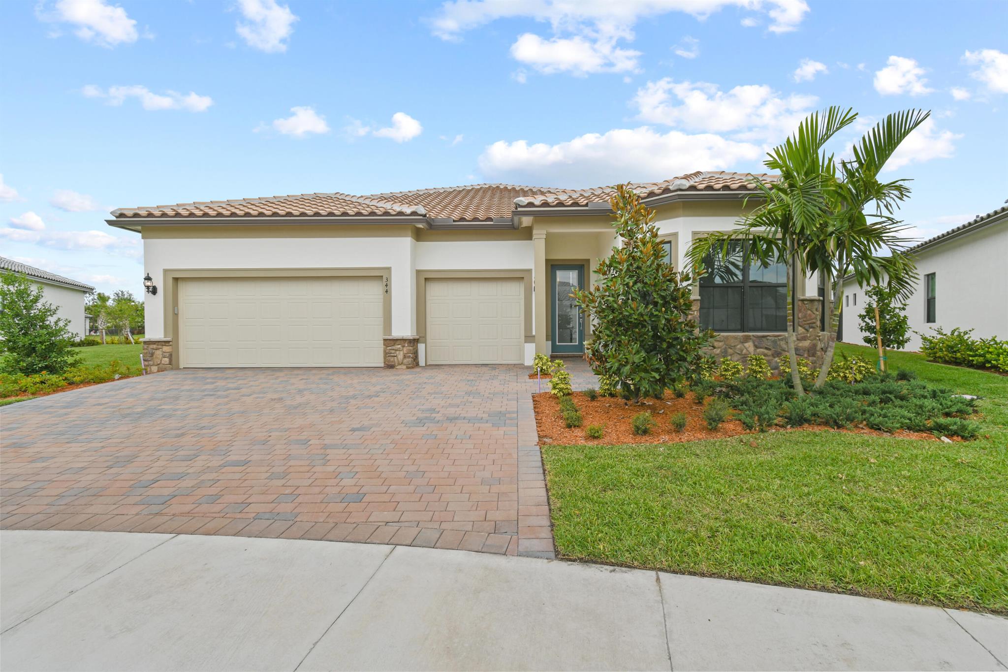 Filoli Dr, Port Street Lucie, FL 34984