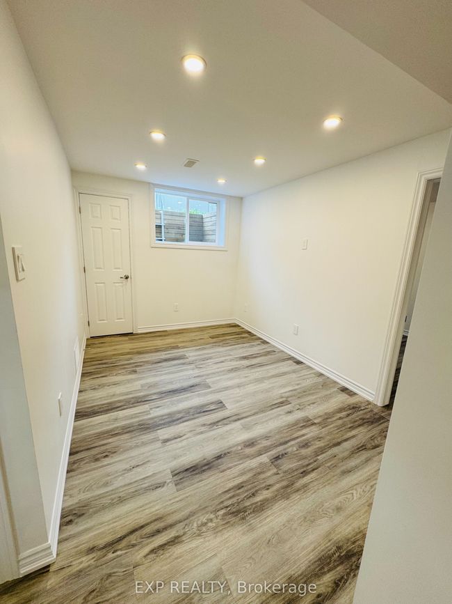 UNIT-2-LOWER-UNIT - 550 Millars Sound Way, Home with 2 bedrooms, 1 bathrooms and 1 parking in Barrhaven ON | Image 7