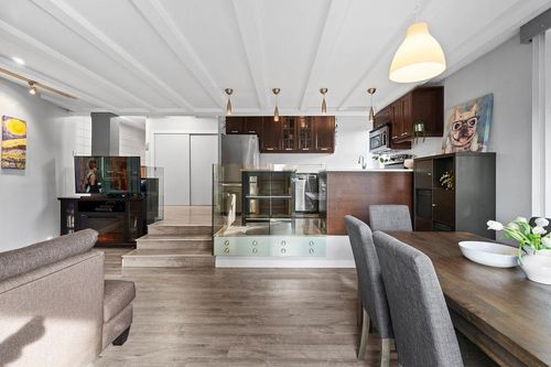 201-341 Mahon Ave, North Vancouver, BC, V7M3E1 | Card Image