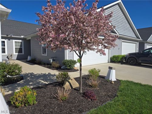 413 Deer Crossing, Elyria, OH, 44035 | Card Image