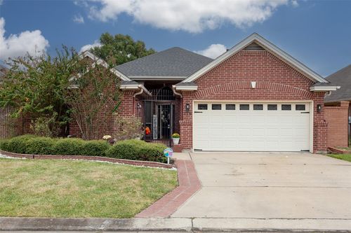 716 N 31st St, Nederland, TX, 77627-6900 | Card Image