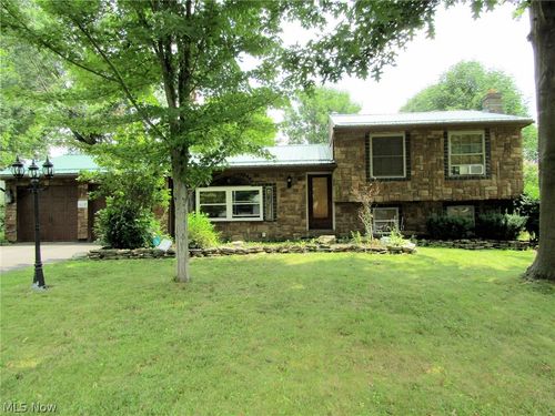 1921 Birch Trace Dr, Youngstown, OH, 44515-4904 | Card Image