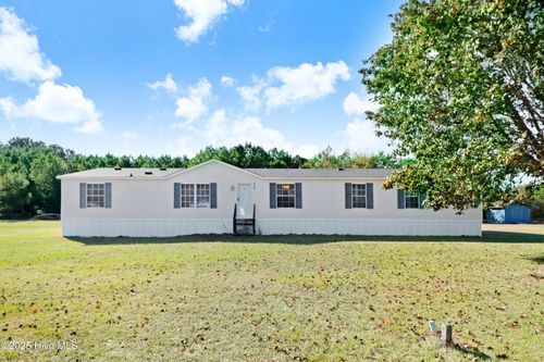 230 Fox Run Dr, Pikeville, NC, 27863-8103 | Card Image