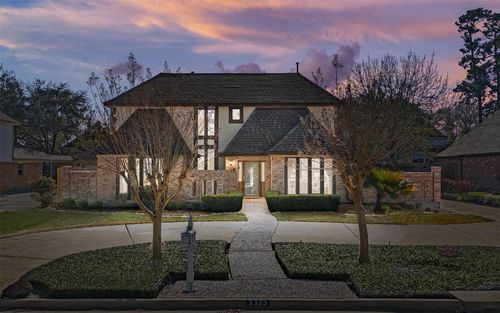 3323 Woodbriar Dr, Houston, TX, 77068-1326 | Card Image