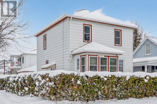 {{alt}} | Card Image