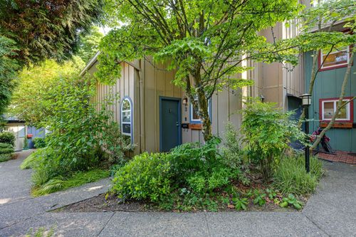 3-900 W 17th St, North Vancouver, BC, V7P3K5 | Card Image