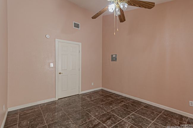 180 Brandon Way, House other with 3 bedrooms, 2 bathrooms and null parking in Poteet TX | Image 22
