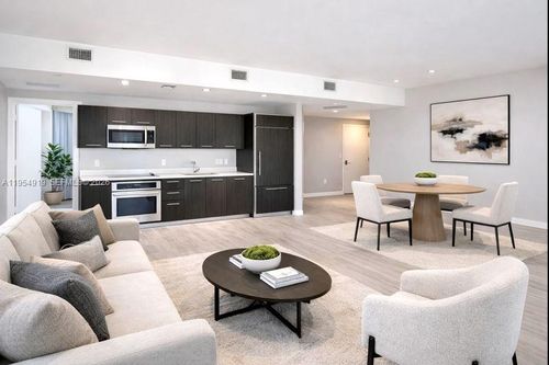 apt-1208-45 Sw 9th St, Miami, FL, 33130-3895 | Card Image