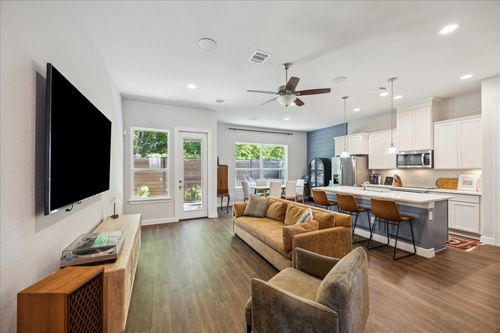 1502 Upland Glen Way, Houston, TX, 77043-1512 | Card Image