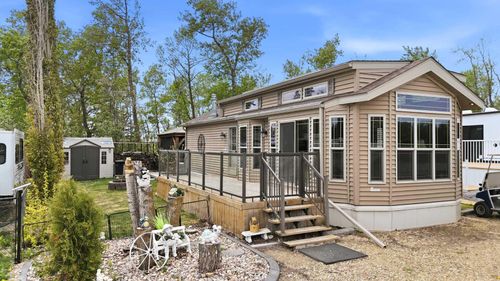 70-41310 Range Road 282, Rural Lacombe County, AB, T4L2N3 | Card Image