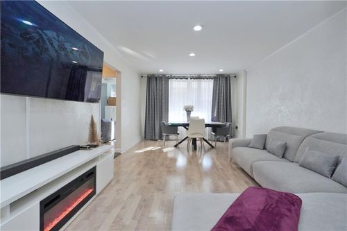 2f-2711 Avenue X, Brooklyn, NY, 11235-2027 | Card Image
