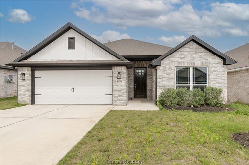 6219 Southern Cross Dr, College Station, TX, 77845-7012 | Card Image