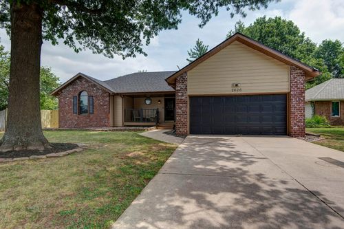 2626 N Wildberry Ct, Springfield, MO, 65802-9127 | Card Image