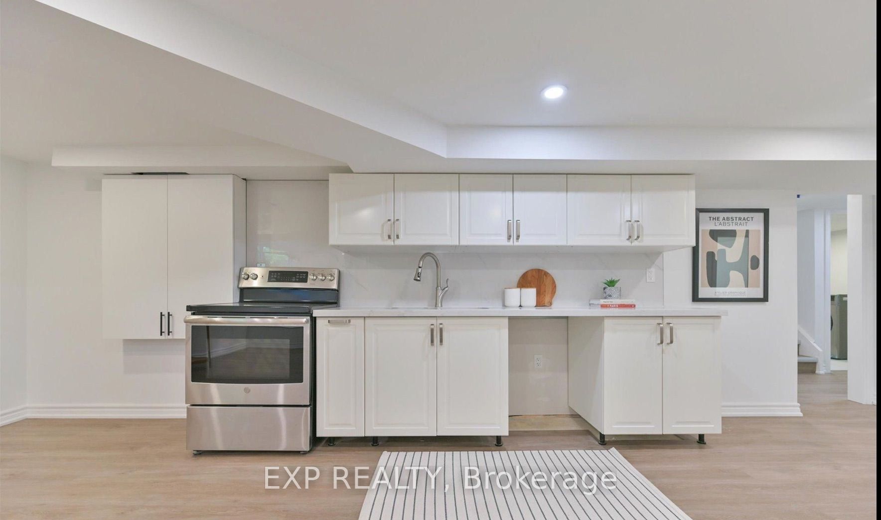 Residential Lease in Richmond Hill 4