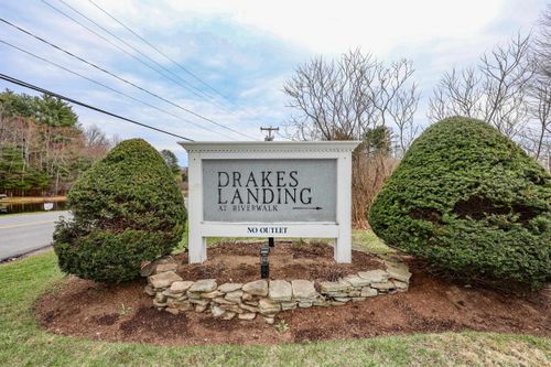 49 Drakes Lndg, Hampton, NH, 03842-1957 | Card Image