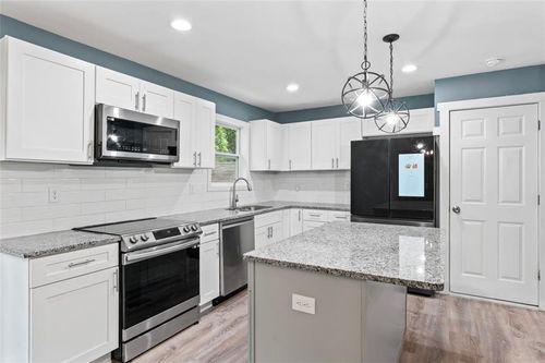4339 Rushmore Pl, Forest Park, GA, 30297-1055 | Card Image